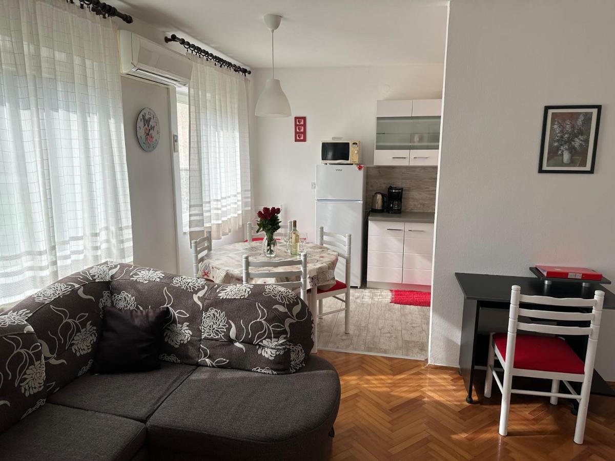 Apartment Mia Poreč Exteriör bild