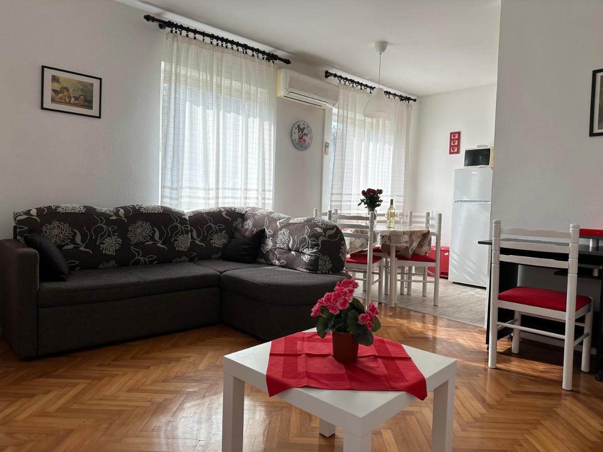 Apartment Mia Poreč Exteriör bild