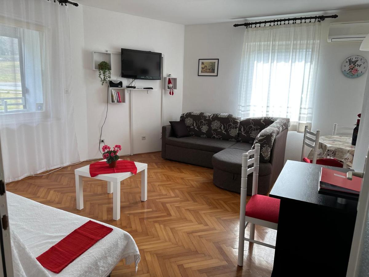 Apartment Mia Poreč Exteriör bild
