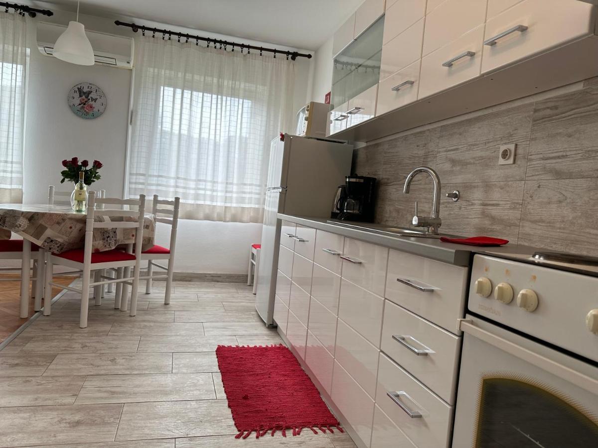 Apartment Mia Poreč Exteriör bild