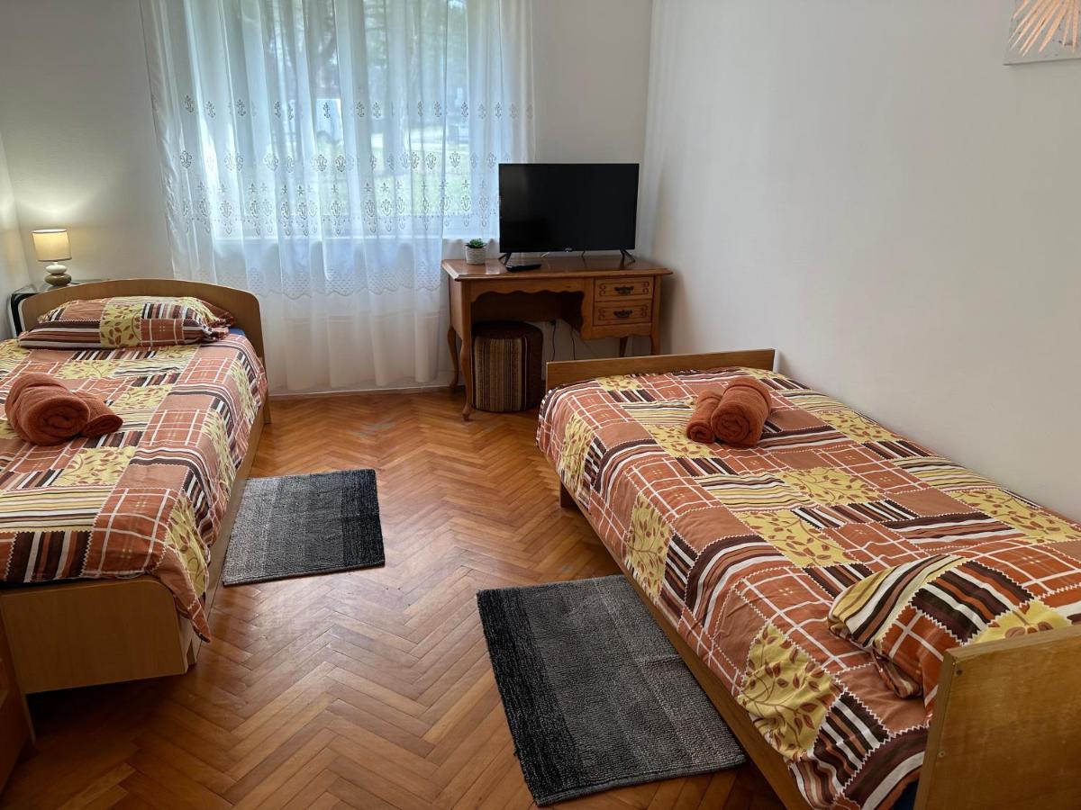 Apartment Mia Poreč Exteriör bild