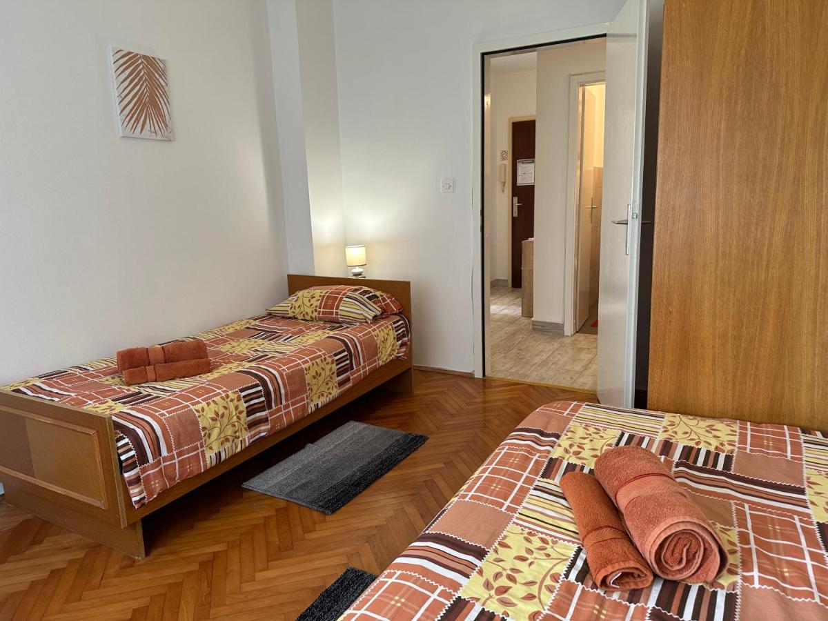Apartment Mia Poreč Exteriör bild