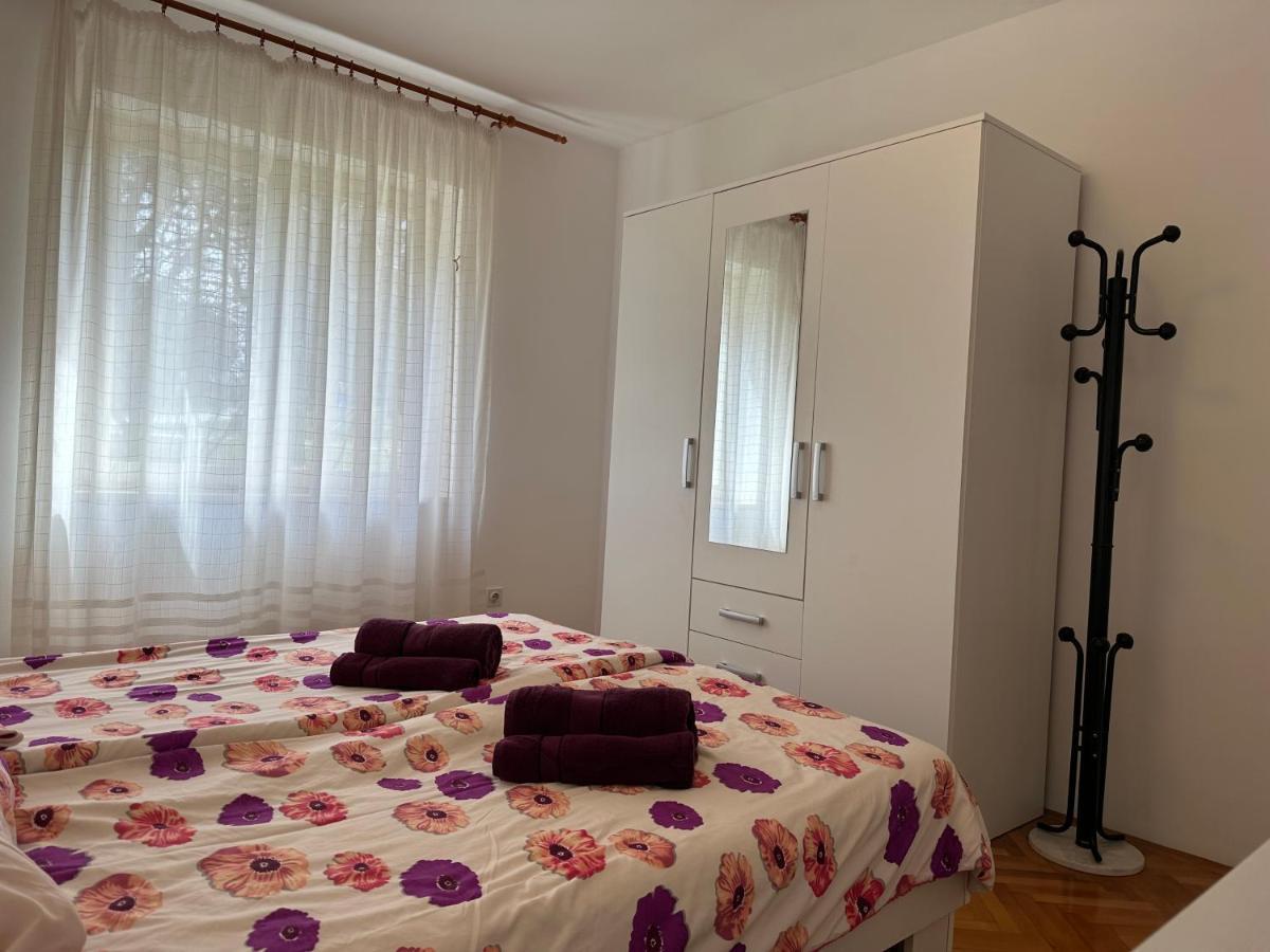 Apartment Mia Poreč Exteriör bild