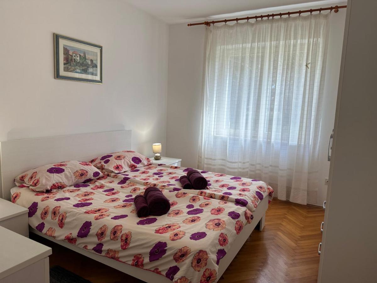 Apartment Mia Poreč Exteriör bild